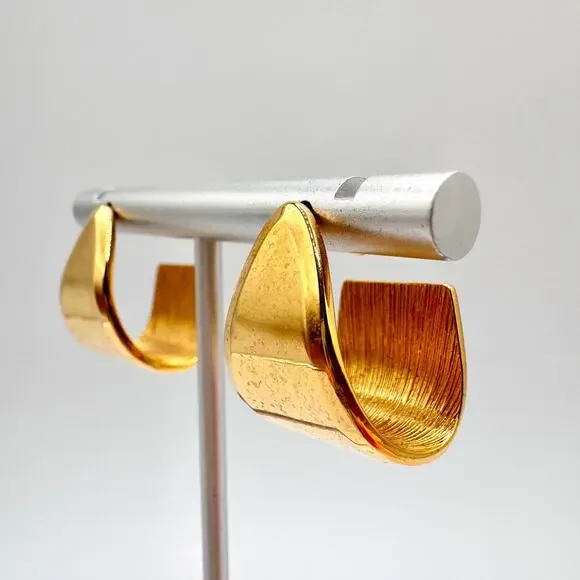 Vintage Monet J Hoop Earrings Gold Tone Signed Luxe Chic Runway Classic Timeless - Picture 2 of 16